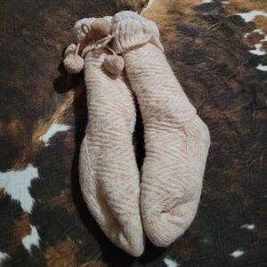 Joy Cozy Pink Knit Slipper Socks with Pom Poms NWOT